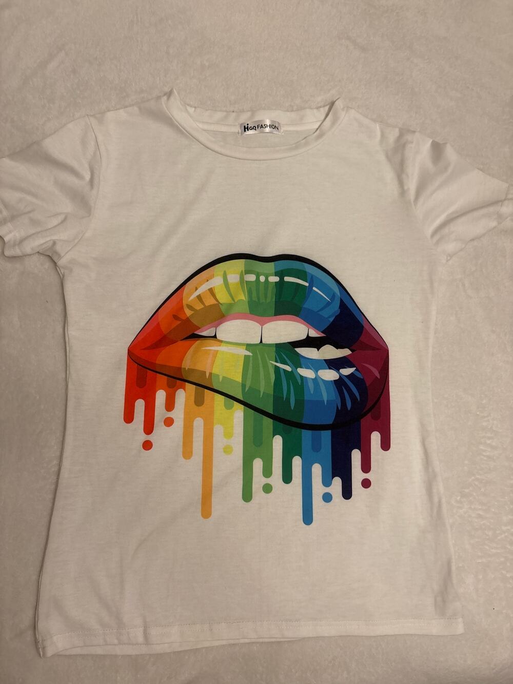 HGQ FASHION. 80’s bit lip rainbow lips. Medium
